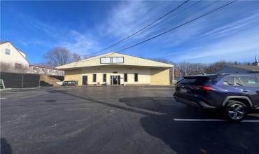 9120 Perry Hwy, Pittsburgh, PA 15237, ,Commercial-industrial-business,For Sale,Perry Hwy,1689209