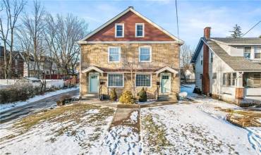 407 Clen Moore Blvd, New Castle, PA 16105, ,Multi-unit,For Sale,Clen Moore Blvd,1689367