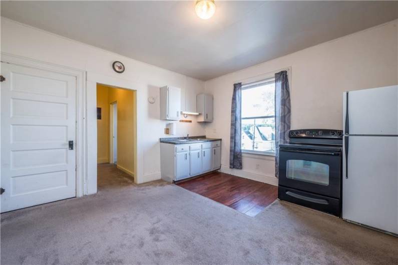 Kitchen/Livingroom Combination.