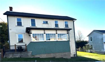 103 6th St, West Newton, PA 15089, 3 Bedrooms Bedrooms, 7 Rooms Rooms,1 BathroomBathrooms,Residential,For Sale,6th St,1690056