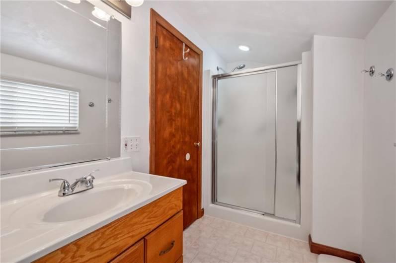 Master bath and shower is great for privacy.