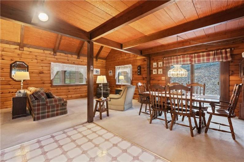 231 Glade Mills Rd, Valencia, PA 16059, 3 Bedrooms Bedrooms, ,2 BathroomsBathrooms,Residential,For Sale,Glade Mills Rd,0,1690613