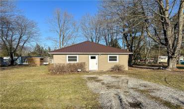 12424 LINN Road, Linesville, PA 16424, 2 Bedrooms Bedrooms, 5 Rooms Rooms,1 BathroomBathrooms,Residential,For Sale,LINN Road,1690834