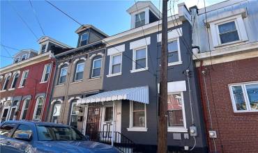 270 45th St, Pittsburgh, PA 15201, 4 Bedrooms Bedrooms, 7 Rooms Rooms,3 BathroomsBathrooms,Residential,For Sale,45th St,1691153