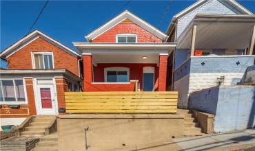 92 Highland Ave, Mc Kees Rocks, PA 15136, 2 Bedrooms Bedrooms, ,1 BathroomBathrooms,Residential,For Sale,Highland Ave,1691650