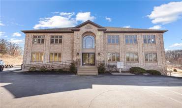 109 Gateway Ave #202, Wexford, PA 15090, ,Commercial-industrial-business,For Sale,Gateway Ave #202,1691541