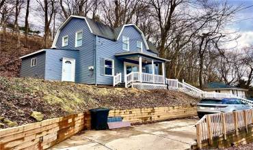 922 Crescent Ave, Sewickley, PA 15143, 2 Bedrooms Bedrooms, ,1 BathroomBathrooms,Lease,For Sale,Crescent Ave,1691666