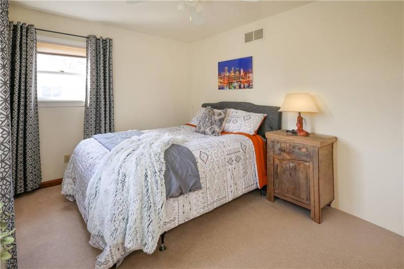 14x12 bedroom