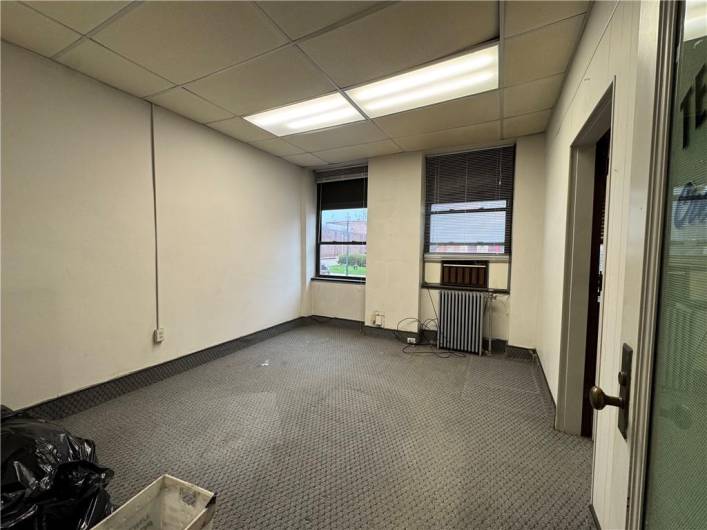 Main level - Right side - Office 4