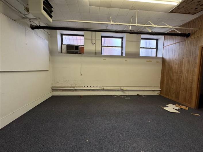 Lower-level Right side - office 3
