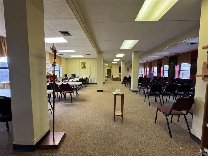 3rd floor church, also offers 4 office spaces  (not shown) Room sizes: 43 x 33, 19 x 13, 8 x 13, 18 x 10, 10 x 13