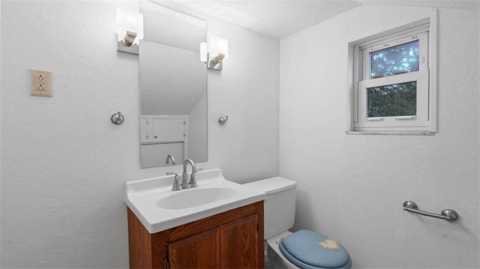 1/2 bath upstairs