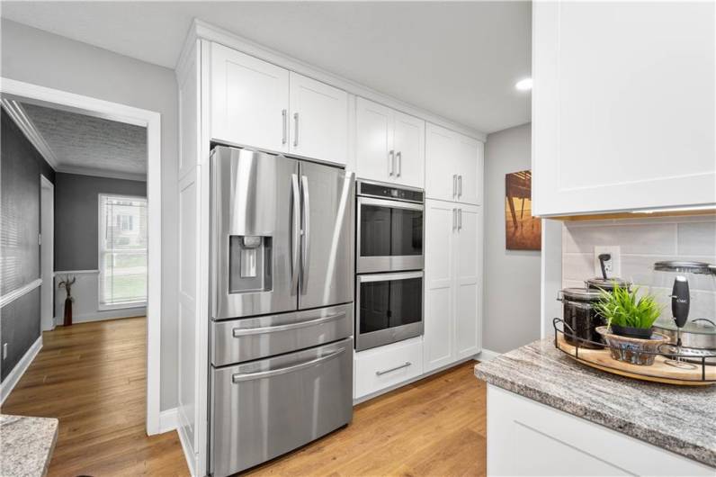 State of the art appliances/double oven