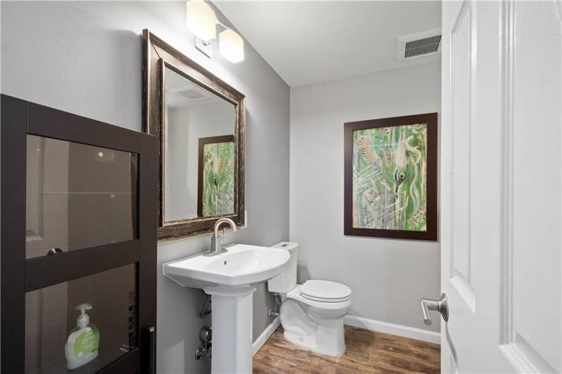 Full bath off GameRoom