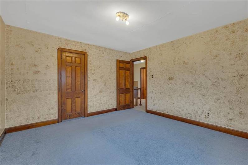 Master Bedroom Has 2 Closets