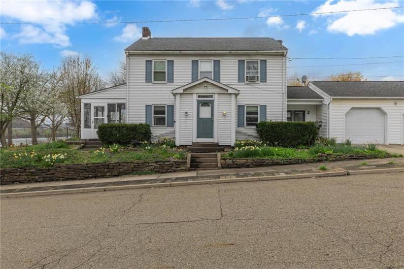 Amazing home on River Road