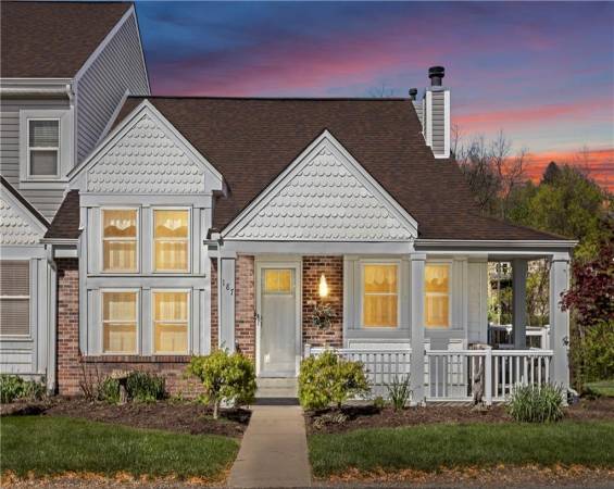 187 Old Village Lane, Bethel Park, PA 15102, 3 Bedrooms Bedrooms, 8 Rooms Rooms,2 BathroomsBathrooms,Residential,For Sale,Old Village Lane,1698885