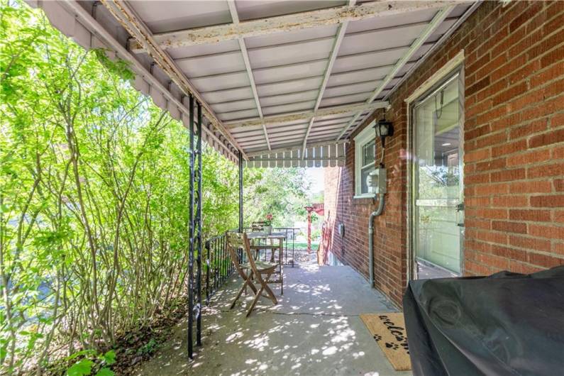 Covered side patio.