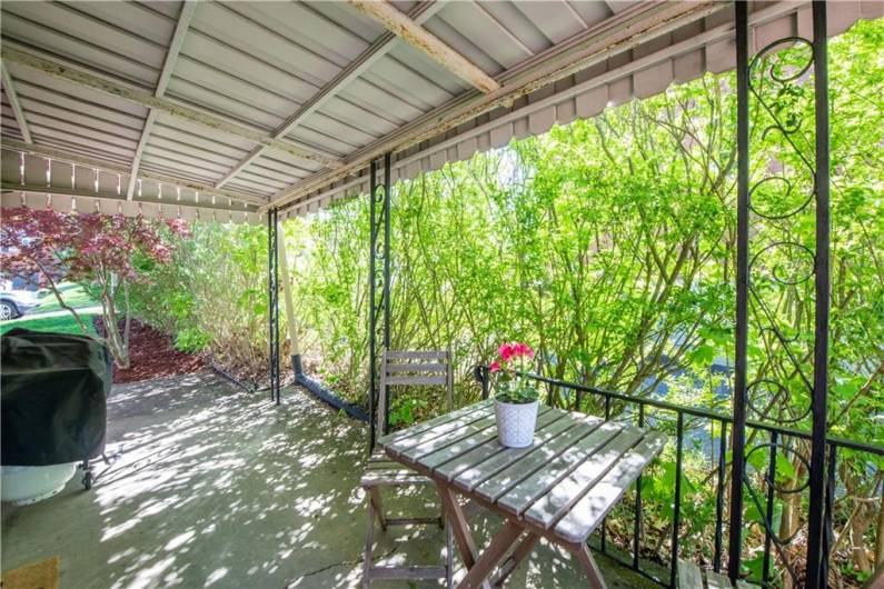 A private little space right off of the kitchen.  Perfect  for morning coffee.
