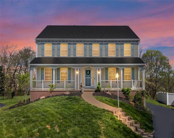 136 Amberwoods Drive, McMurray, PA 15317, 4 Bedrooms Bedrooms, 11 Rooms Rooms,2.1 BathroomsBathrooms,Residential,For Sale,Amberwoods Drive,1699310
