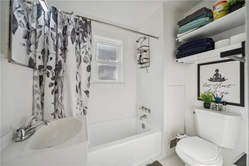 Updated Bright & Modern Full Bath!