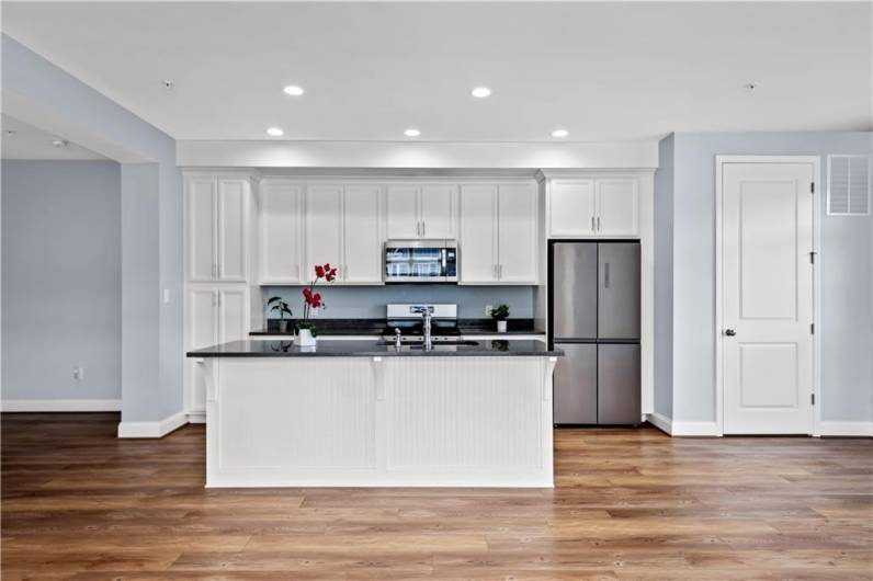 Fabulous Kitchen-Quartz Counter Tops, SS Appliances, Pantry, Large Refrigerator