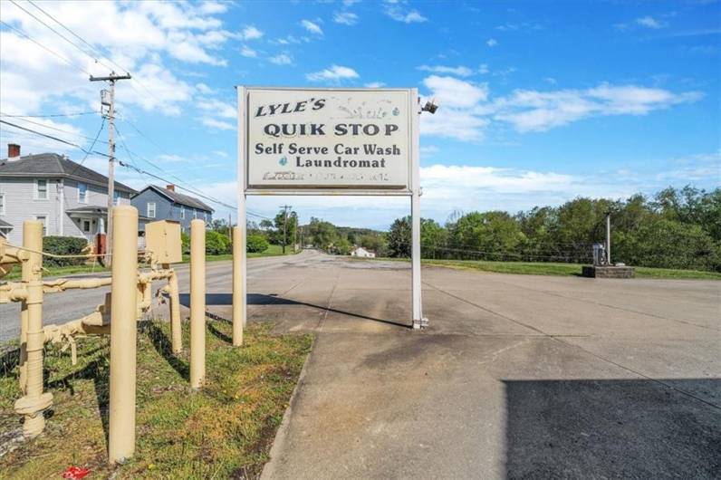 Lyle's Quik Stop