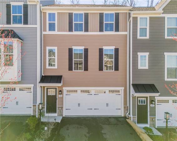 484 Greenwood Dr, Canonsburg, PA 15317, 3 Bedrooms Bedrooms, ,2.1 BathroomsBathrooms,Lease,For Sale,Greenwood Dr,1699916
