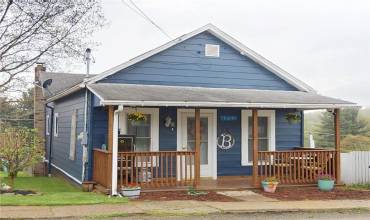 112 Front St, Chicora, PA 16025, 4 Bedrooms Bedrooms, ,2 BathroomsBathrooms,Residential,For Sale,Front St,1700137