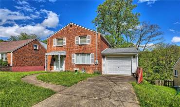90 Glenview Ave, Greensburg, PA 15601, 2 Bedrooms Bedrooms, 8 Rooms Rooms,1 BathroomBathrooms,Residential,For Sale,Glenview Ave,1700139