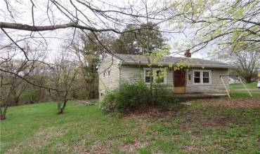 1606 Oneida Valley Rd, Chicora, PA 16025, 1 Bedroom Bedrooms, ,1 BathroomBathrooms,Residential,For Sale,Oneida Valley Rd,1700140