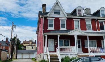 Be the first to see this end unit in trendy Highland Park