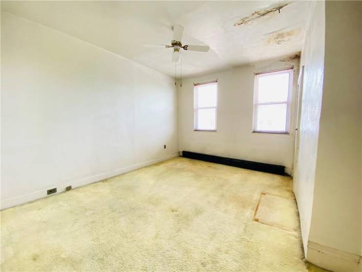 Second bedroom