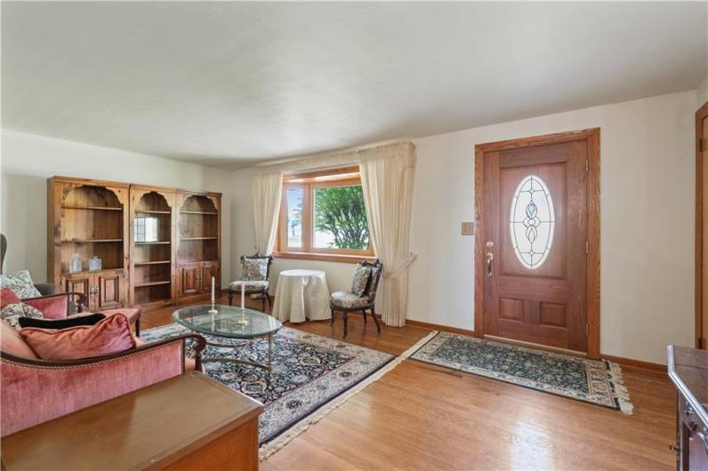 Room for any furniture layout...