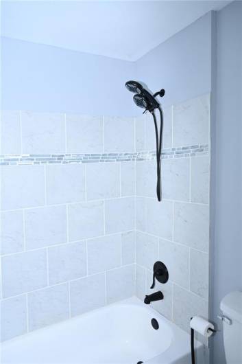 Main level bath
