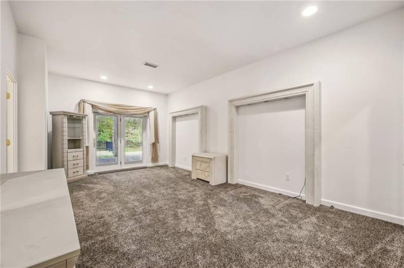 Luxury living- have your salon staff come to your private studio for ultimate convenience. Or transform to an art studio or other creative space.