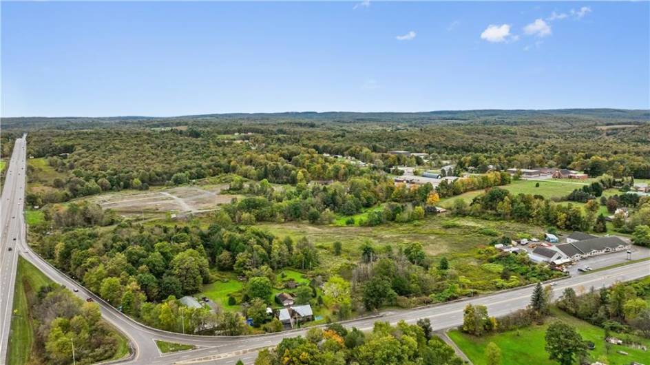 Approximately 20 minutes away you will also find Stackhouse Park with beautiful waterfalls and hiking trails.