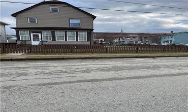 103 Irving Avenue, Latrobe, PA 15650, 3 Bedrooms Bedrooms, 7 Rooms Rooms,2 BathroomsBathrooms,Residential,For Sale,Irving Avenue,1687603