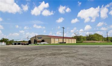 218 Old Youngstown Rd, New Castle, PA 16101, ,Commercial-industrial-business,For Sale,Old Youngstown Rd,1700709