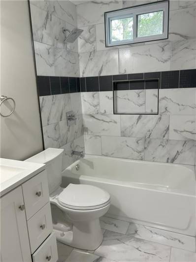 2nd Fl bath