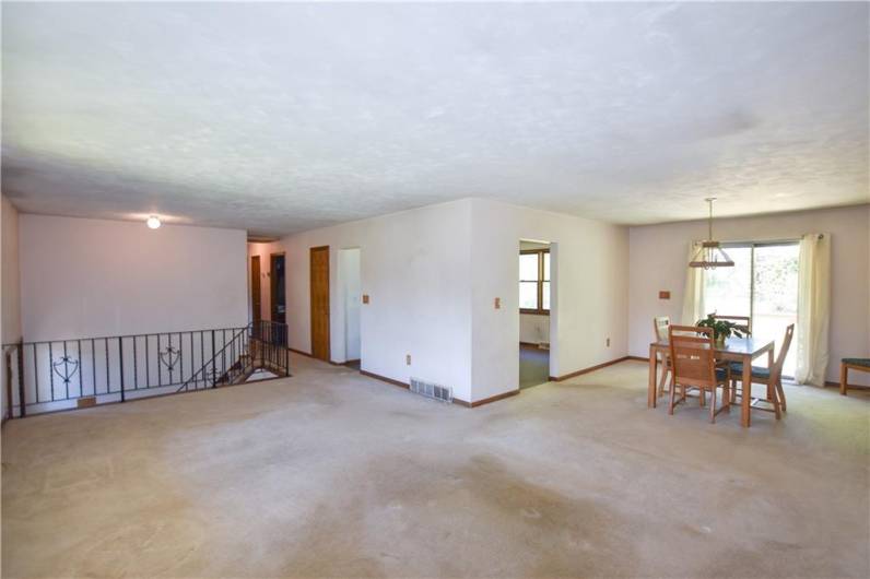 Living Room/Dining Room