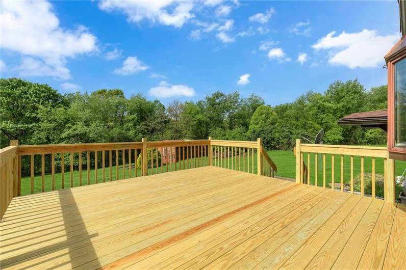 BRAND NEW 16x16 deck