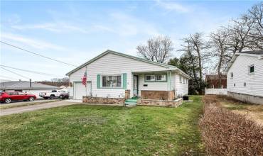 791 Crowder Ave, Sharon, PA 16146, 3 Bedrooms Bedrooms, 5 Rooms Rooms,2 BathroomsBathrooms,Residential,For Sale,Crowder Ave,1695809