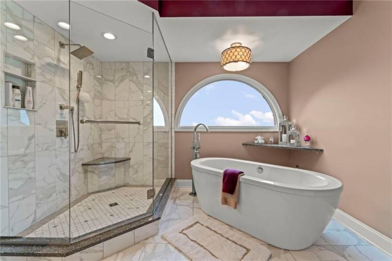 Owners Suite Bathroom 1006 Sheriffs Court
