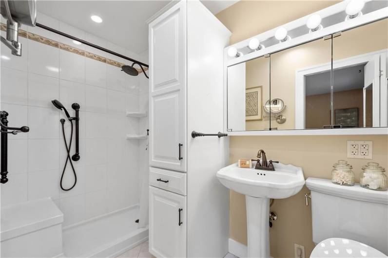Updated Primary Full Bathroom