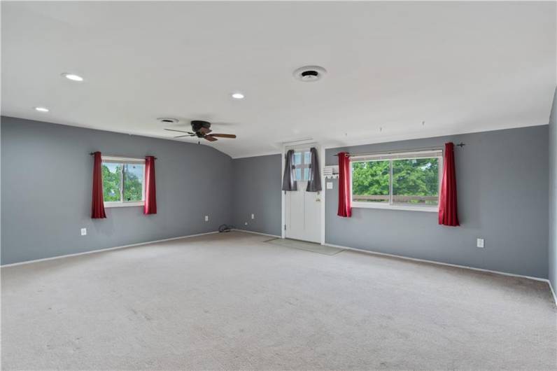 3rd Floor Apartment Living Room
