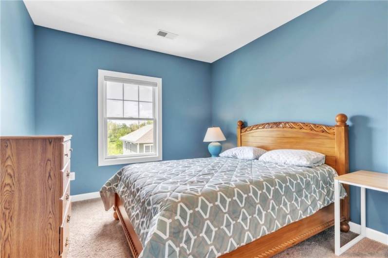 2nd bedroom