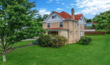 283 Center Ave., Elizabeth, PA 15037