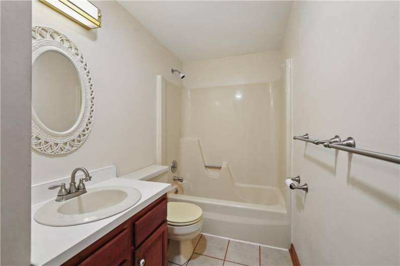 2nd Floor Full Bath