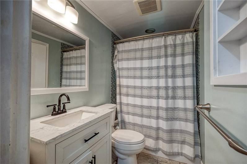 140 8th Ave, Pittsburgh, PA 15229, 3 Bedrooms Bedrooms, 7 Rooms Rooms,1.1 BathroomsBathrooms,Residential,For Sale,8th Ave,1701367